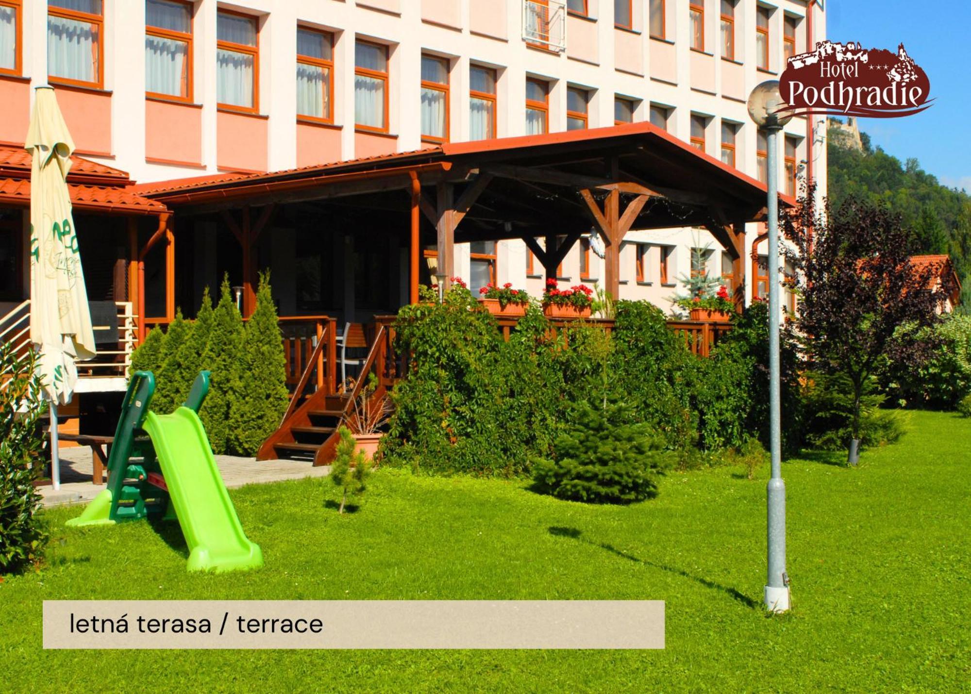 Hotel Podhradie Поважска-Бистрица Экстерьер фото
