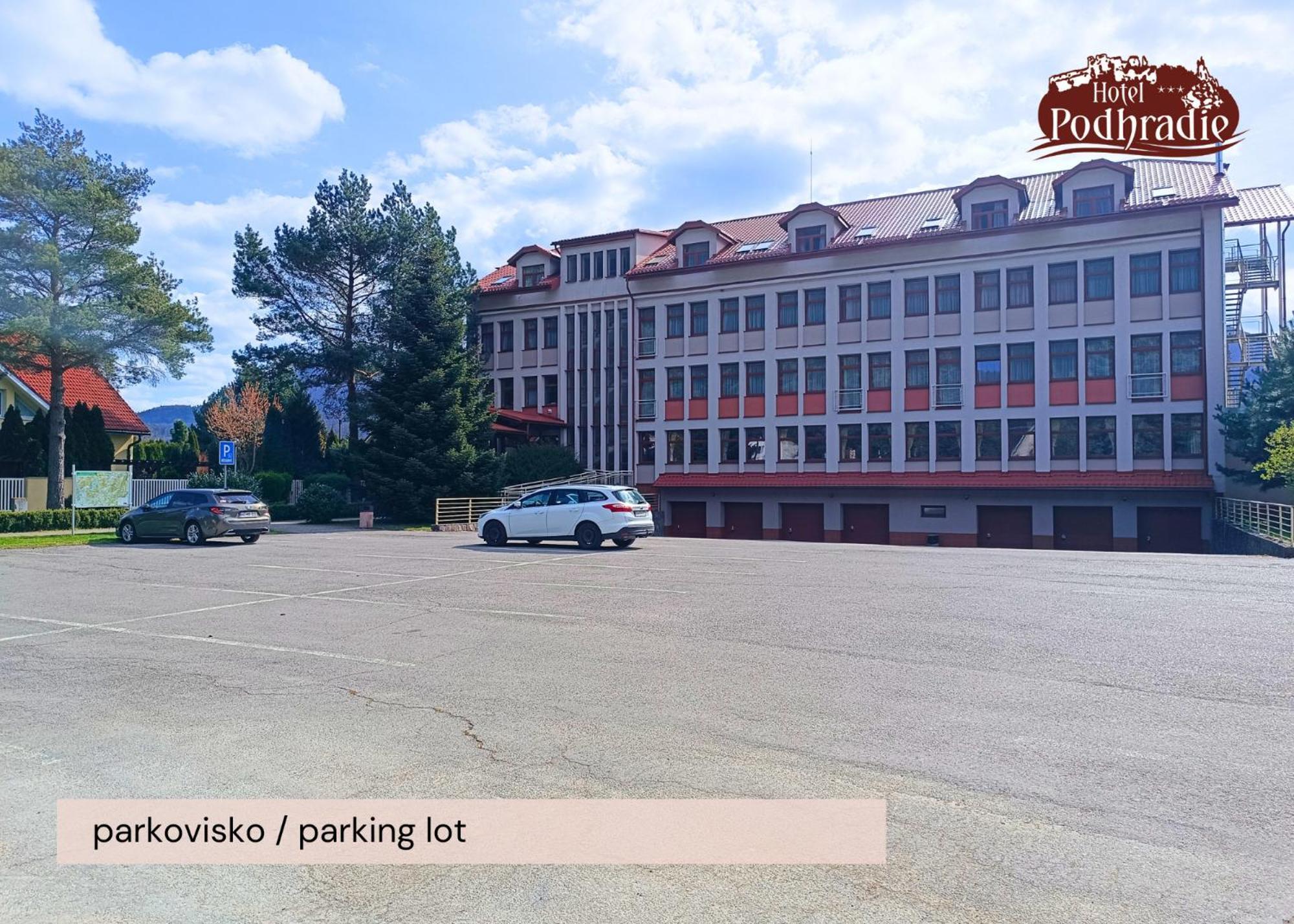 Hotel Podhradie Поважска-Бистрица Экстерьер фото