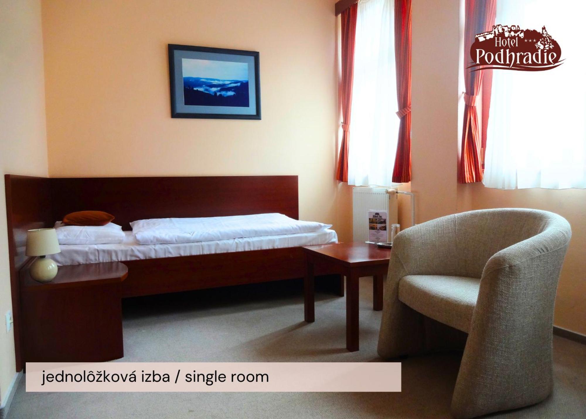 Hotel Podhradie Поважска-Бистрица Экстерьер фото