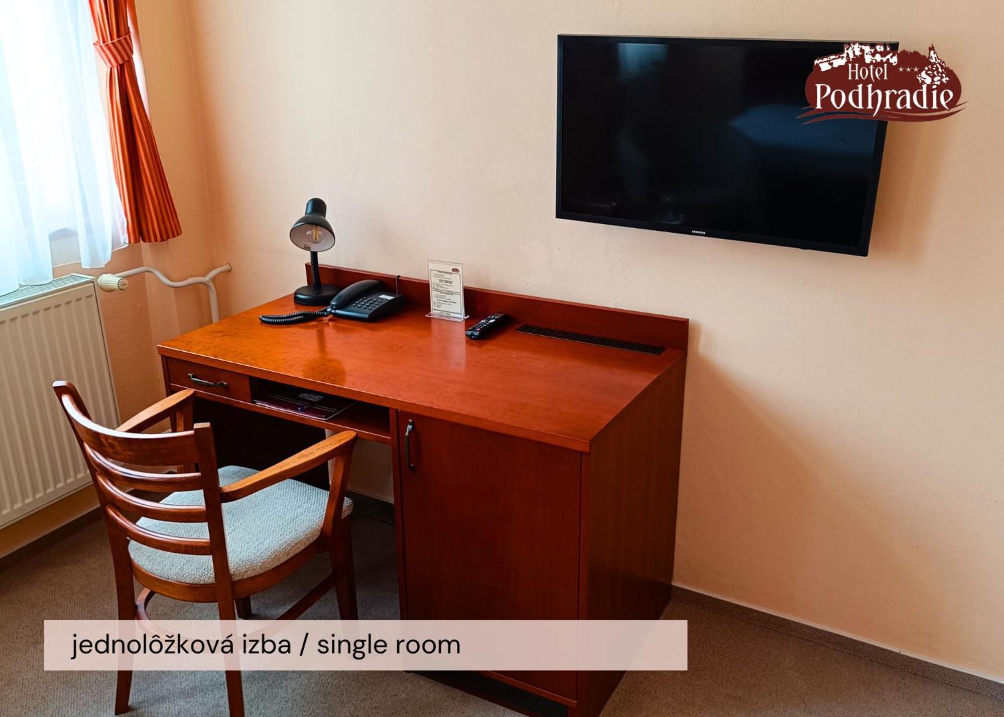 Hotel Podhradie Поважска-Бистрица Экстерьер фото